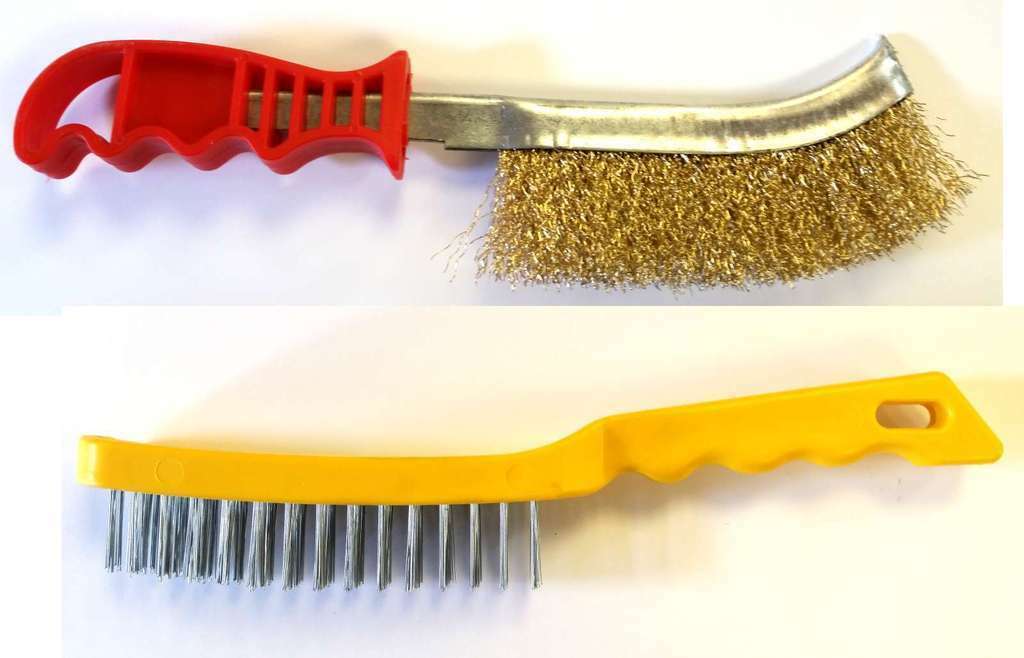4-Piece Heavy Duty Wire Brush Set - Steel Bristles, Wood & Metal Handles, Rust Removal