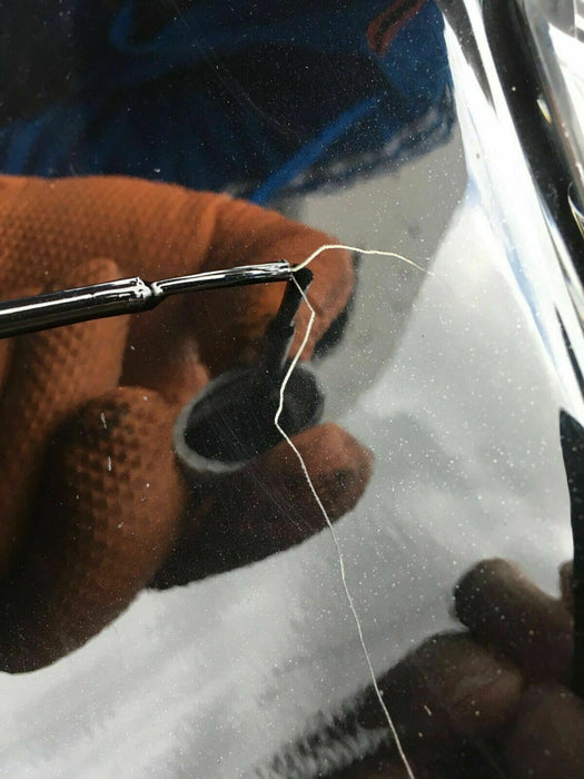 Glacier White Metallic LS9R