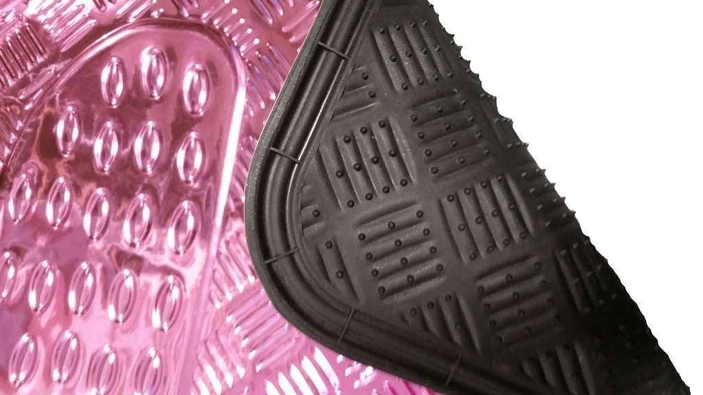 XtremeAuto® Universal Fit 4 Piece Heavy Duty Pink Chrome Look Checker Plate Car Mats